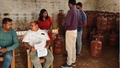 गैस एजेंसी पर खाद्य विभाग का छापा, 605 सिलिंडरों जब्त,एफआईआर भी