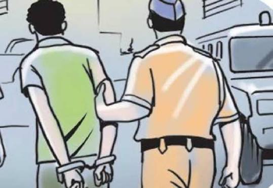 53 करोड़ की बोगस बिलिंग के मास्टरमाइंड को राज्य GST ने किया गिरफ्तार, 3 अगस्त तक न्यायिक रिमांड 53 करोड़ की बोगस बिलिंग के मास्टरमाइंड को राज्य GST ने किया गिरफ्तार, 3 अगस्त तक न्यायिक रिमांड