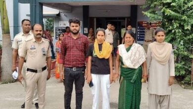 टोना टोटका का आरोप लगा कर महिला की प्रताड़ना, देवरानी सहित 3 गिरफ्तार टोना टोटका का आरोप लगा कर महिला की प्रताड़ना, देवरानी सहित 3 गिरफ्तार