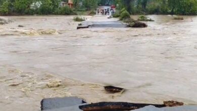 कुसुमबोड़ा पुल टूटने से आधा दर्जन गांव का सड़क संपर्क कटा कुसुमबोड़ा पुल टूटने से आधा दर्जन गांव का सड़क संपर्क कटा
