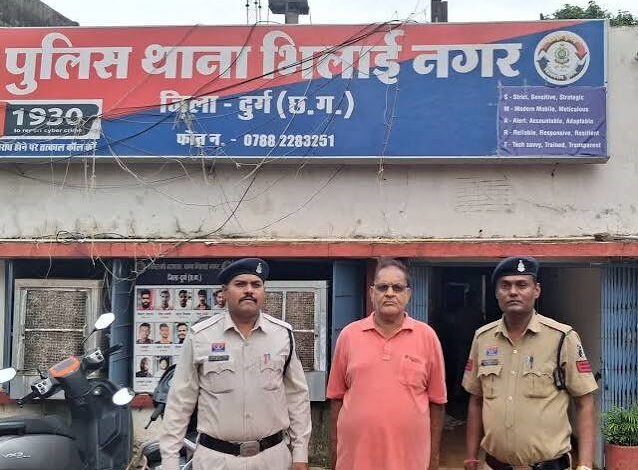 सरकारी राशन दुकान से 1007 क्विंटल चावल की गड़बड़ी,संचालक गिरफ्तार सरकारी राशन दुकान से 1007 क्विंटल चावल की गड़बड़ी,संचालक गिरफ्तार