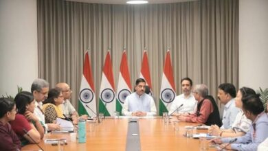 प्रह्लाद जोशी ने शिक्षा मंत्री का कार्यभार संभाला