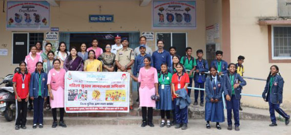 पुलिस ने विद्यार्थियों को सड़क, महिला व साइबर सुरक्षा के लिए किया जागरूक