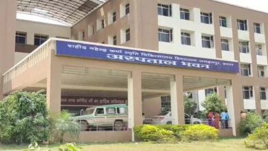 प्रेमी को घर बुलाकर चाकू से करवाया हमला, सिर कुचलने के बाद कुएं में फेंका, हुई मौत प्रेमी को घर बुलाकर चाकू से करवाया हमला, सिर कुचलने के बाद कुएं में फेंका, हुई मौत