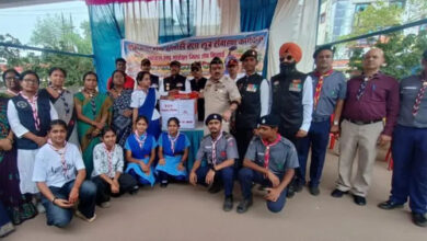 बीएसपी विद्यालयों के विद्यार्थियों द्वारा निर्मित 2500 राखियाँ सैनिकों के लिए संग्रहण