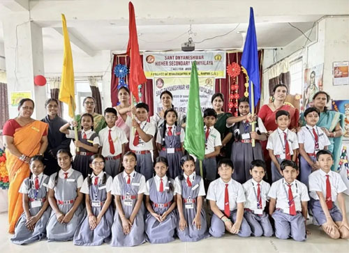 संत ज्ञानेश्वर स्कूल के प्राइमरी के छात्रसंघ पदाधिकारियों ने ली शपथ संत ज्ञानेश्वर स्कूल के प्राइमरी के छात्रसंघ पदाधिकारियों ने ली शपथ