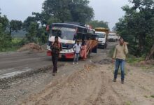 पुल क्षतिग्रस्त होने के कारण यातायात के लिए वैकल्पिक मार्ग निर्धारित