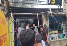 कपड़ा दुकान में लगी आग, 50 लाख से अधिक के नुकसान की आशंका