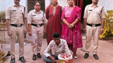 51 नग पाव देशी मदिरा मसाला के साथ एक गिरफ्तार 51 नग पाव देशी मदिरा मसाला के साथ एक गिरफ्तार