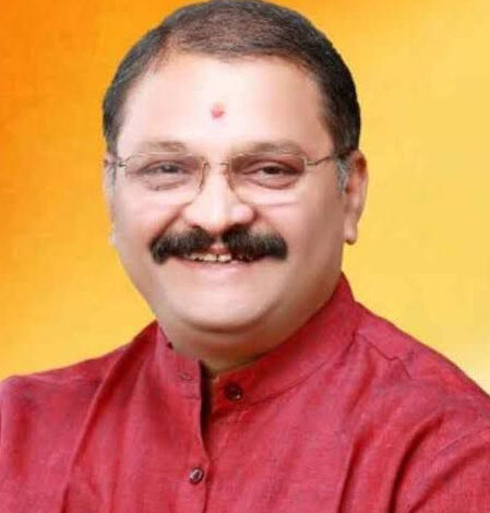 संसद परिसर को नौटंकी का मंच बनाकर कांग्रेस और राहुल गांधी ने तार-तार की संसदीय गरिमा : सांसद पांडेय
