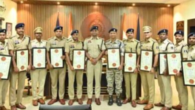 नक्सल मोर्चे पर उत्कृष्ट सेवा के लिए दंतेवाड़ा के 14 पुलिस अधिकारी सम्मानित