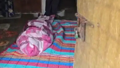 रामेश्वर नगर में दो अलग-अलग जगह पर छत और कमरे में मिले शव रामेश्वर नगर में दो अलग-अलग जगह पर छत और कमरे में मिले शव