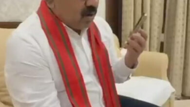 कुलगाम आतंकी हमले के पीडि़तों के परिजनों से उप मुख्यमंत्री शर्मा ने की बात, कहा- आतंकियों को उनके कायराना कृत्य का मिलेगा मुंहतोड़ जवाब